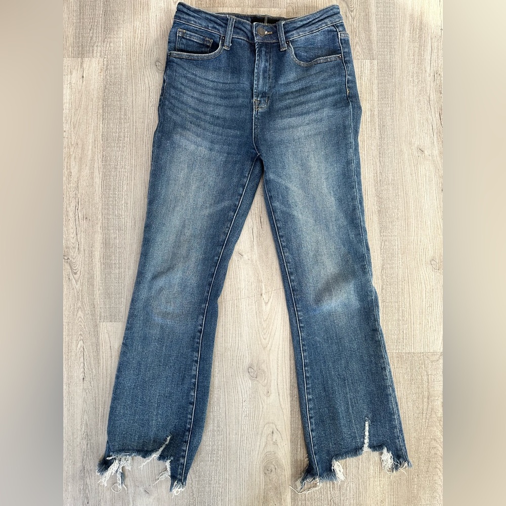Cropped Distressed Hem Jeans